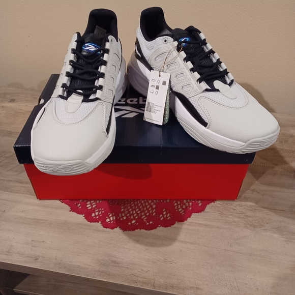 Men's Reebok 2023 Solution Mid 'Pure Grey Black' - Picture 3 of 6